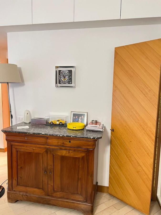 Very Central Suite Apartment With 1Bedroom Next To The Underground Train Station Monaco And 6Min From Casino Place Exterior foto