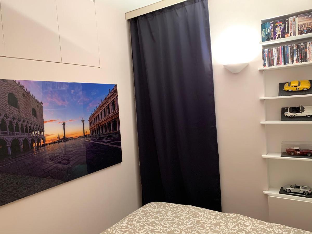 Very Central Suite Apartment With 1Bedroom Next To The Underground Train Station Monaco And 6Min From Casino Place Exterior foto